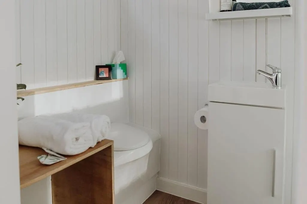 Noosa Tiny Home Ringtail Creek Holiday home